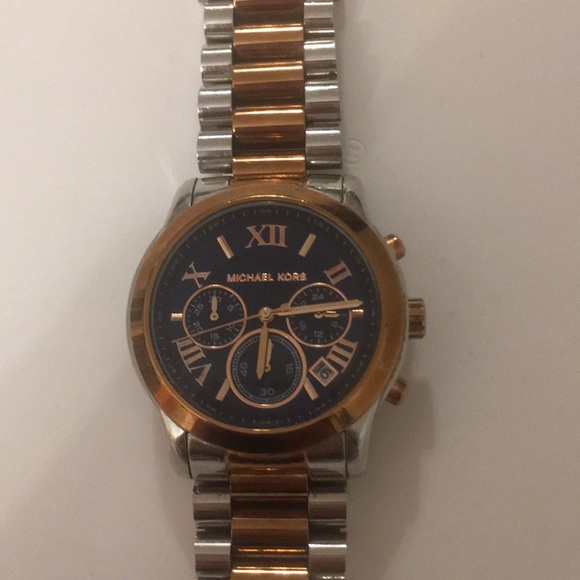 Michael Kors Watch - Picture 2 of 4